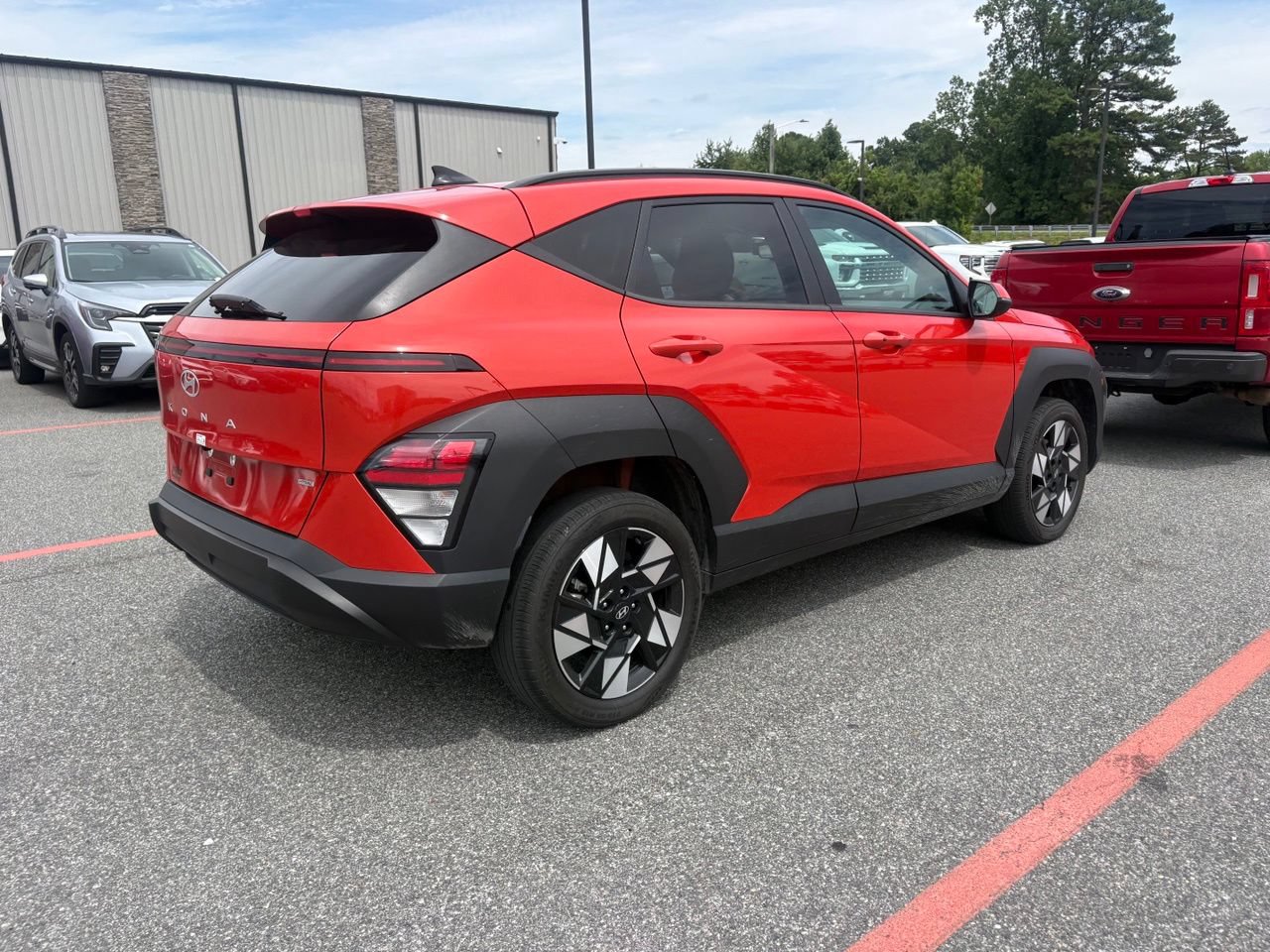 Used 2024 Hyundai Kona SEL AWD/4WD image 9