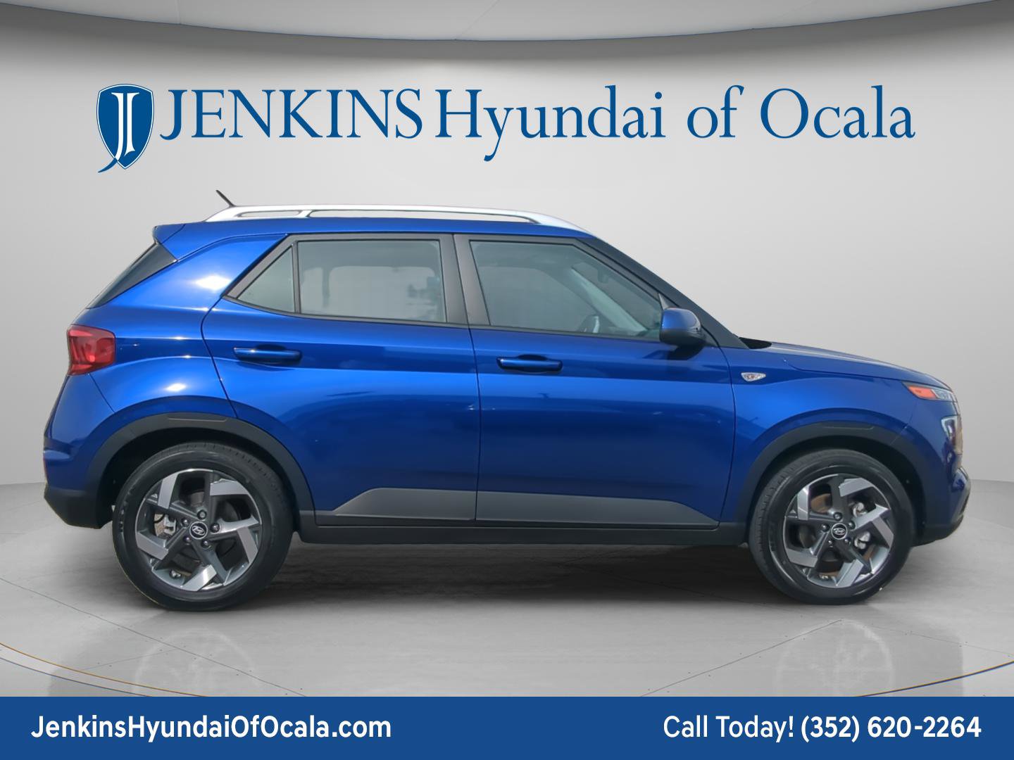 Certified 2023 Hyundai Venue SEL image 3