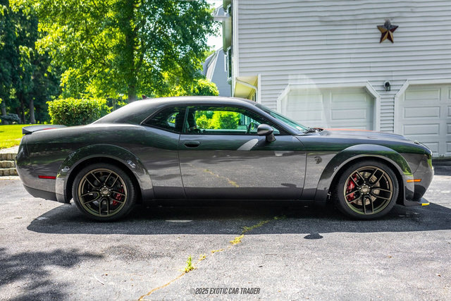 Used 2020 Dodge Challenger SRT Hellcat image 9