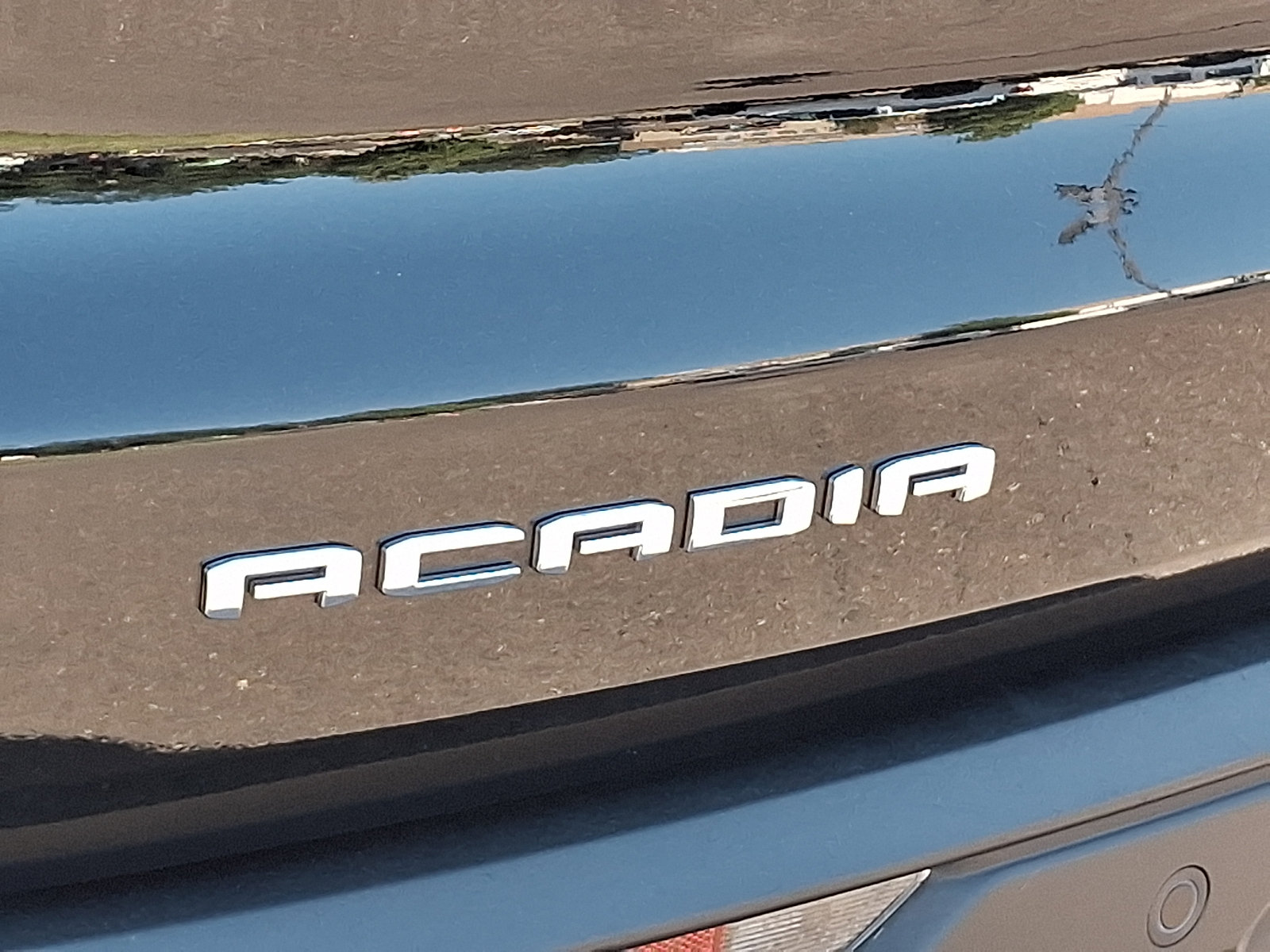 Used 2026 GMC Acadia Elevation w/ Elevation Premium Package FWD image 33