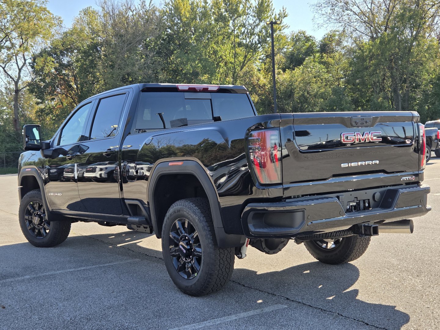 New 2026 GMC Sierra 2500 AT4 w/ AT4 Premium Plus Package AWD/4WD image 17