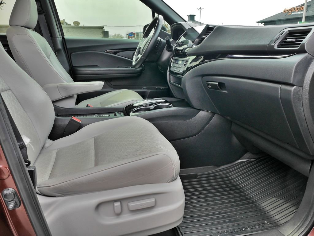Used 2021 Honda Passport Touring image 12