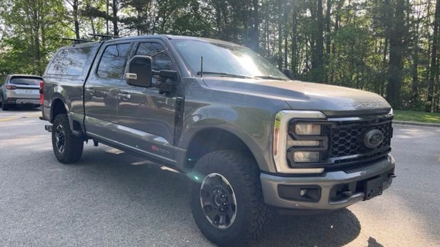 Used 2025 Ford F250 Lariat w/ Lariat Ultimate Package image 2