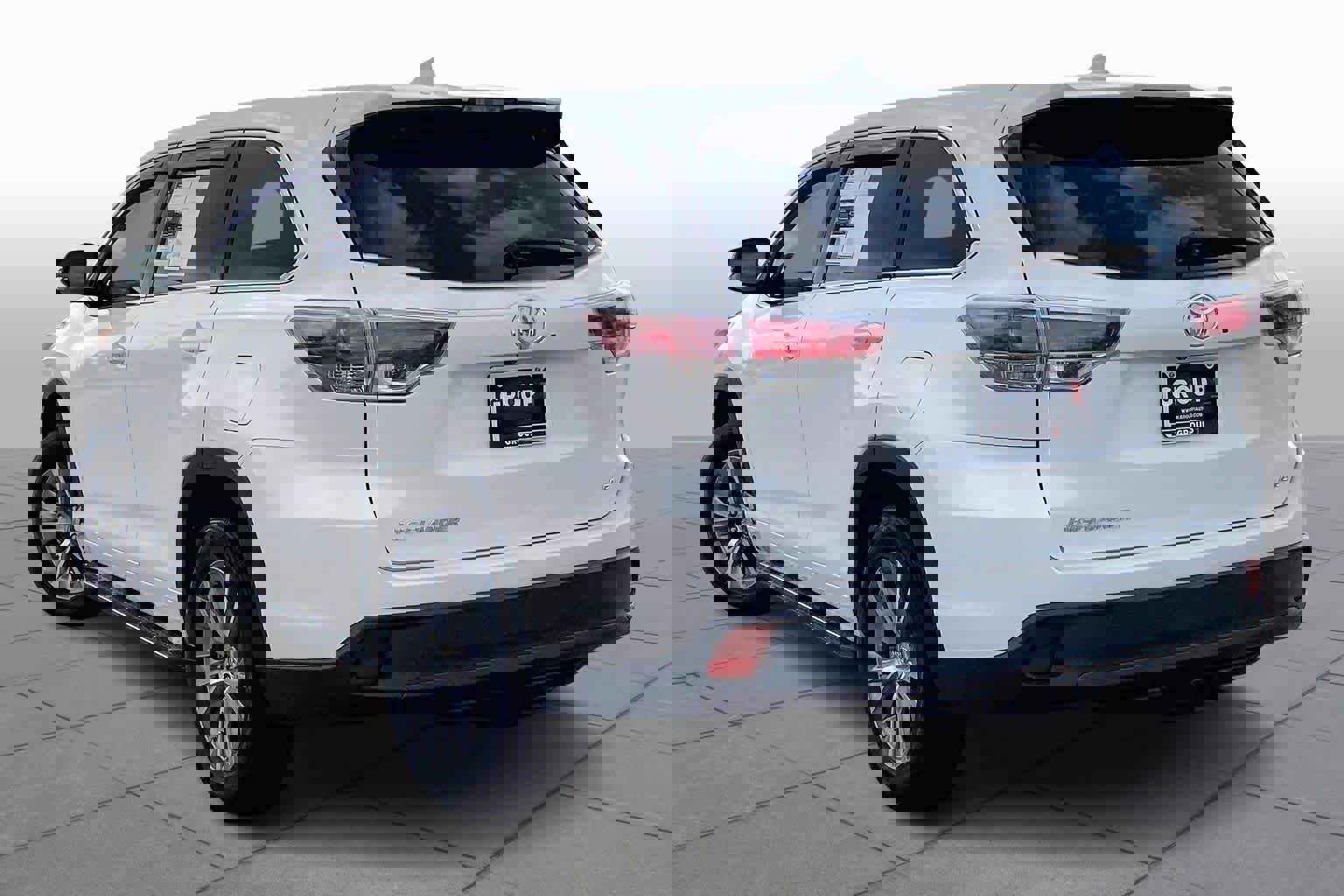 Used 2015 Toyota Highlander LE image 11