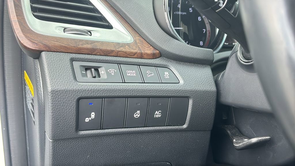 Used 2019 Hyundai Santa Fe XL image 15