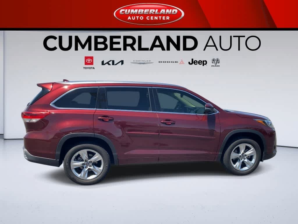 Used 2018 Toyota Highlander Limited FWD image 9