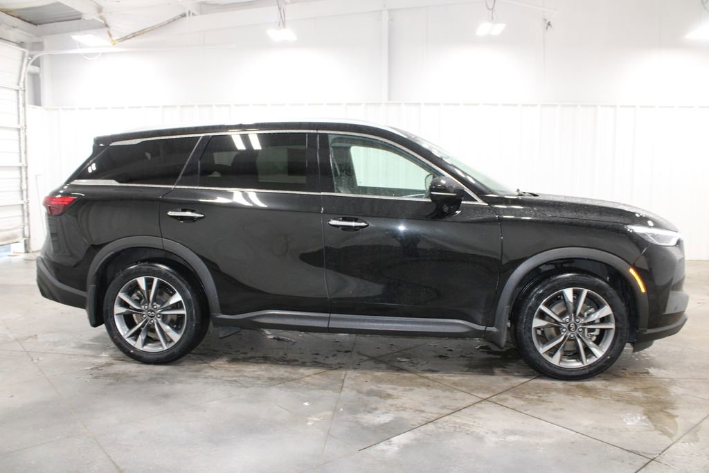 Used 2023 INFINITI QX60 Luxe w/ Cargo Package AWD/4WD image 11
