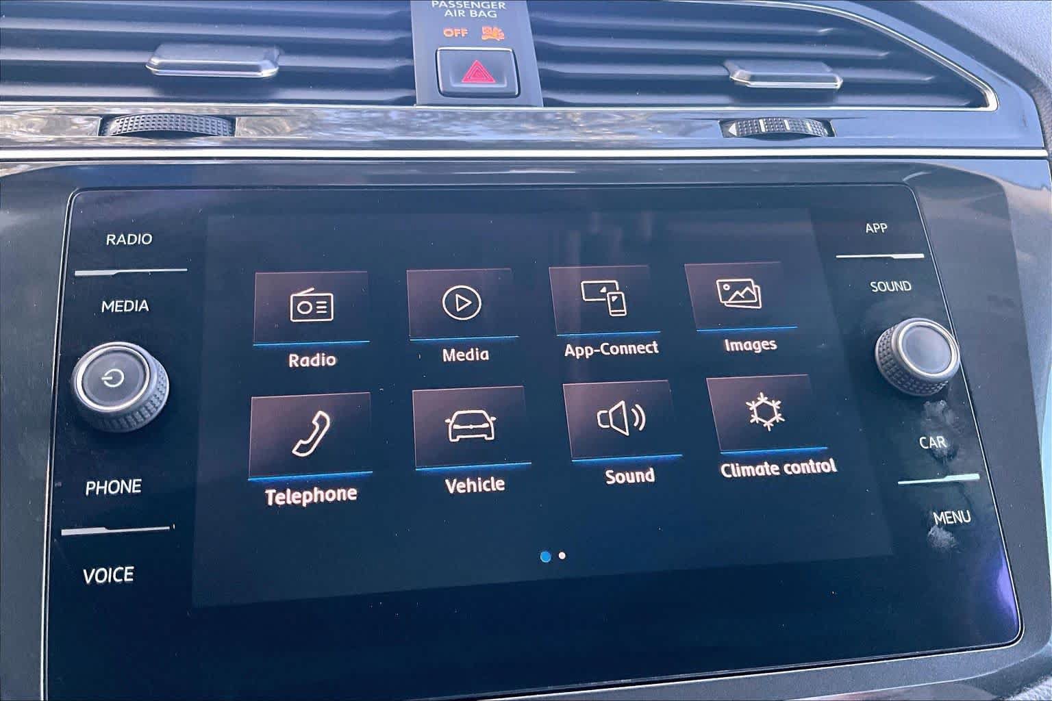 Used 2018 Volkswagen Tiguan SE FWD image 36