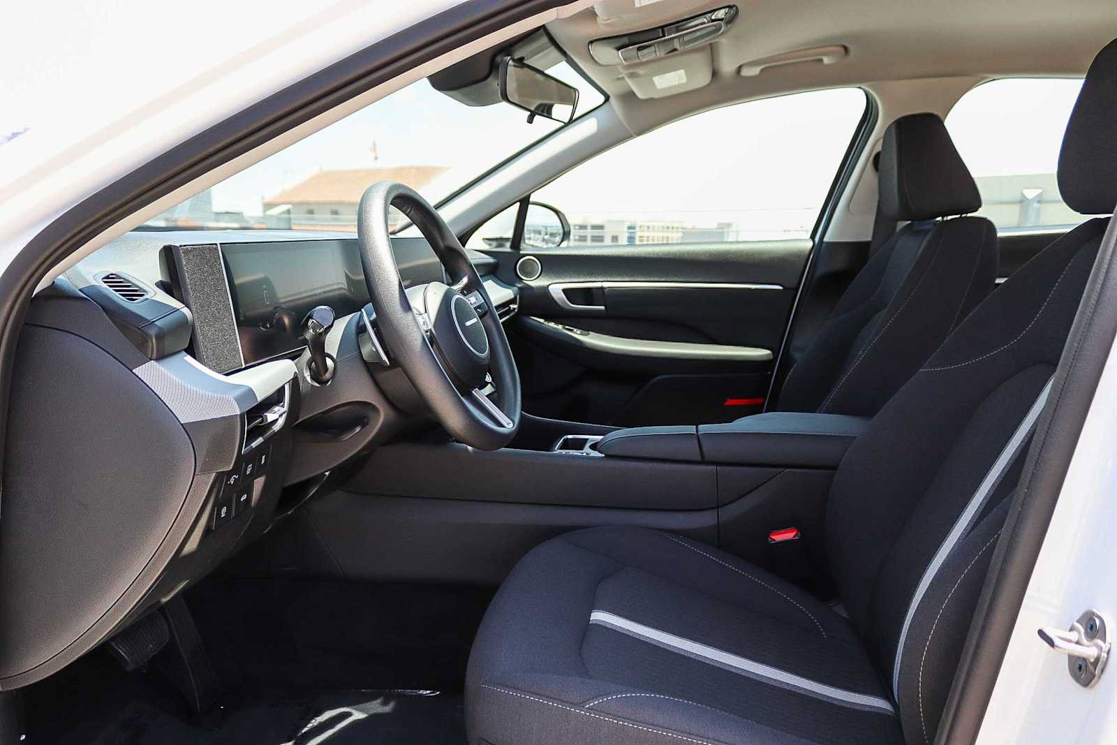 Used 2026 Hyundai Sonata Blue FWD image 17