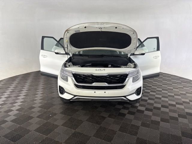 Used 2023 Kia Seltos S AWD/4WD image 14