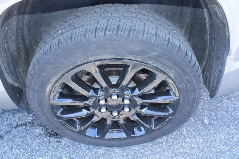 Used 2020 GMC Acadia Denali w/ LPO, Floor Liner Package image 7