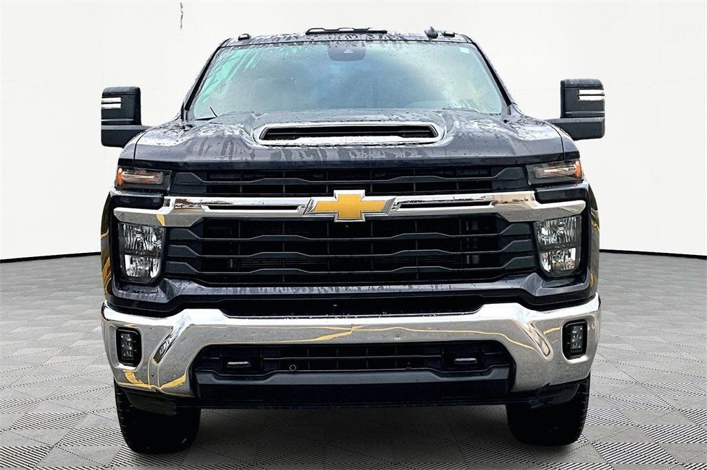 Used 2024 Chevrolet Silverado 2500 LT w/ All Star Edition image 3