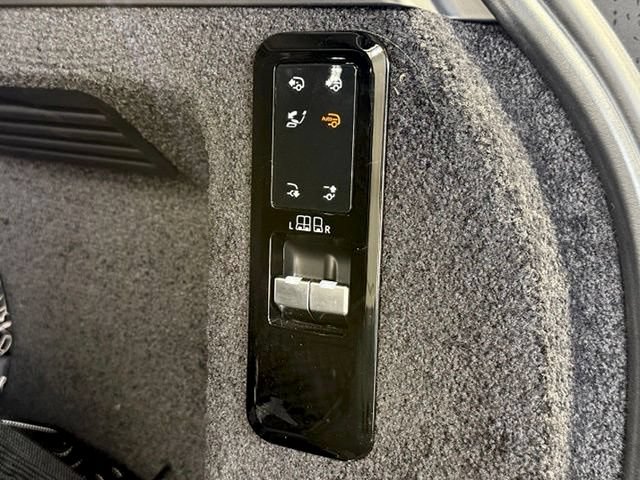 Used 2023 Land Rover Range Rover First Edition AWD/4WD image 19