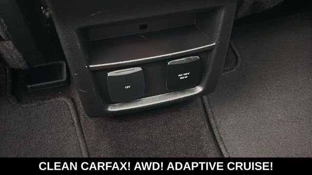 Used 2020 Ford Edge Titanium AWD/4WD image 8