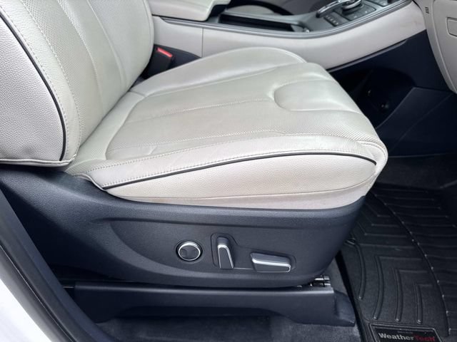 Used 2023 Hyundai Palisade Limited FWD image 17