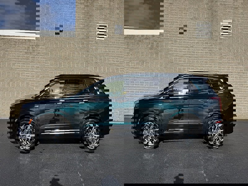 Used 2024 Cadillac XT6 Premium Luxury image 7