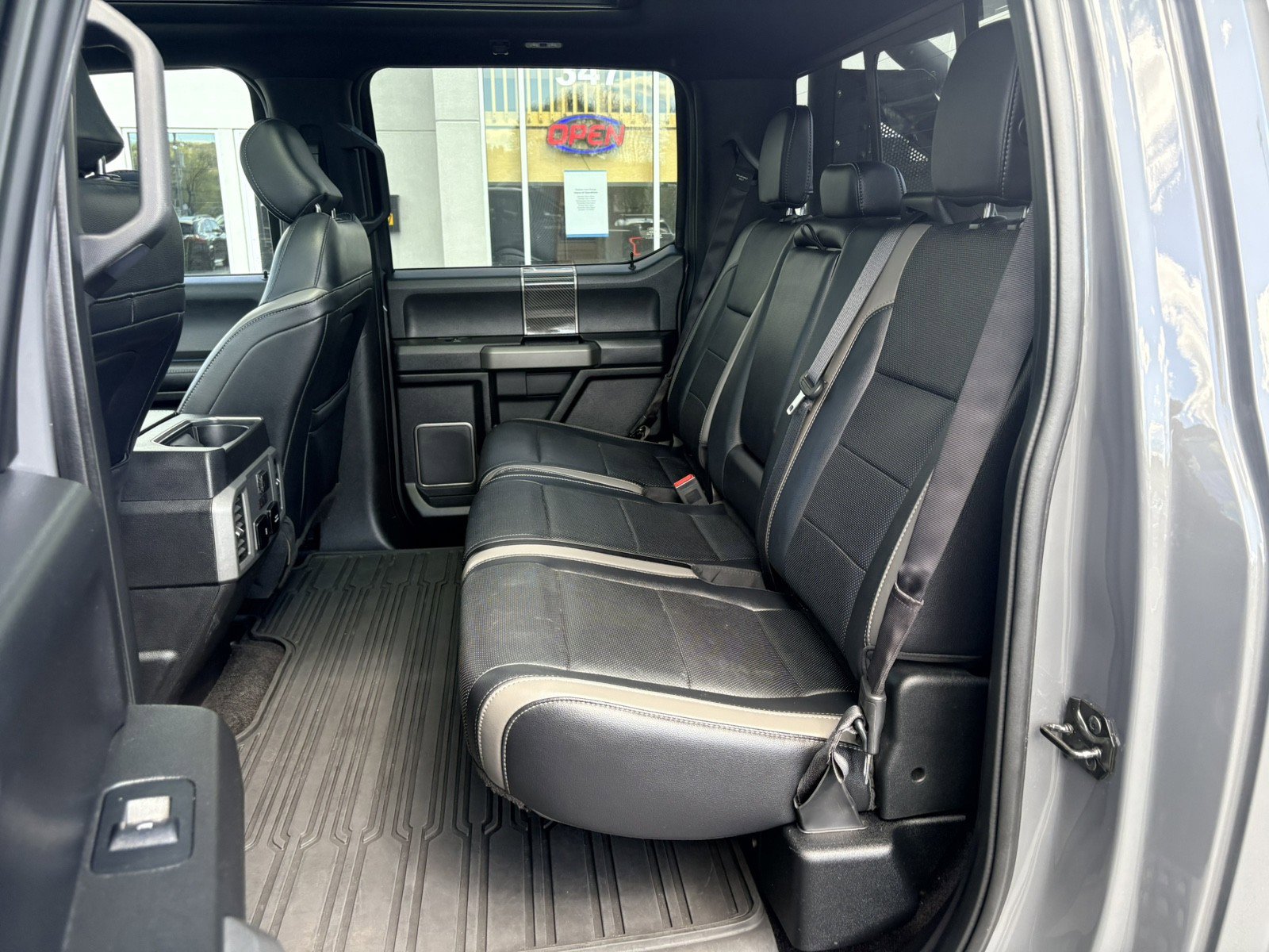 Used 2018 Ford F150 Raptor w/ Equipment Group 802A Luxury AWD/4WD image 20