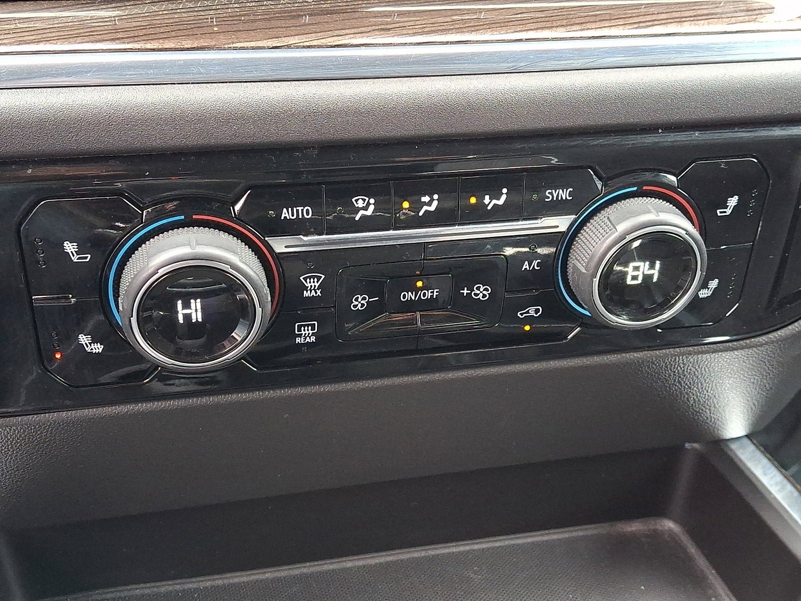 Used 2023 Chevrolet Silverado 1500 LT Trail Boss w/ LPO, Dark Essentials Package AWD/4WD image 16