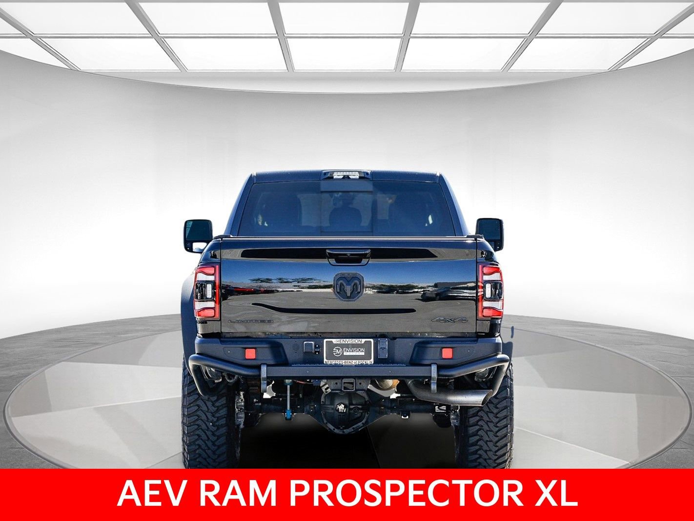 Used 2023 RAM 3500 Limited w/ Night Edition AWD/4WD image 3