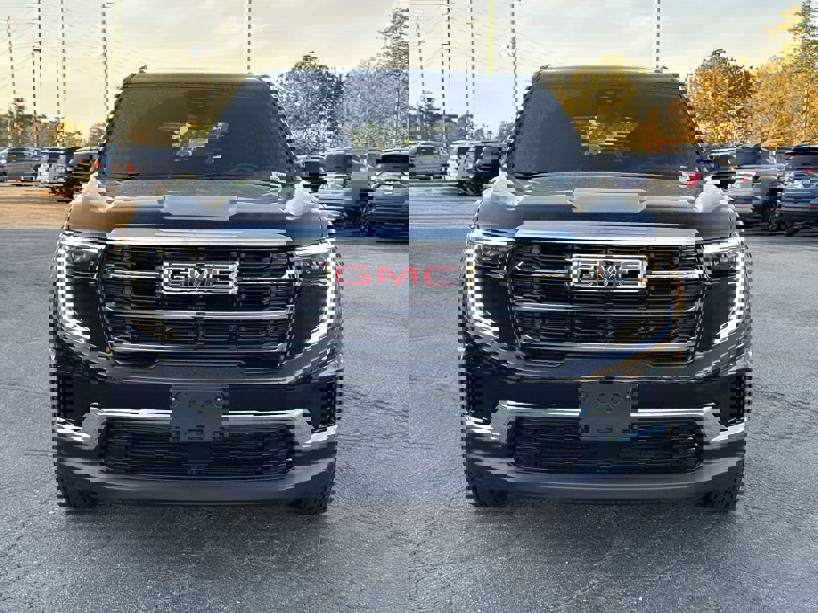 Used 2025 GMC Acadia Elevation image 3