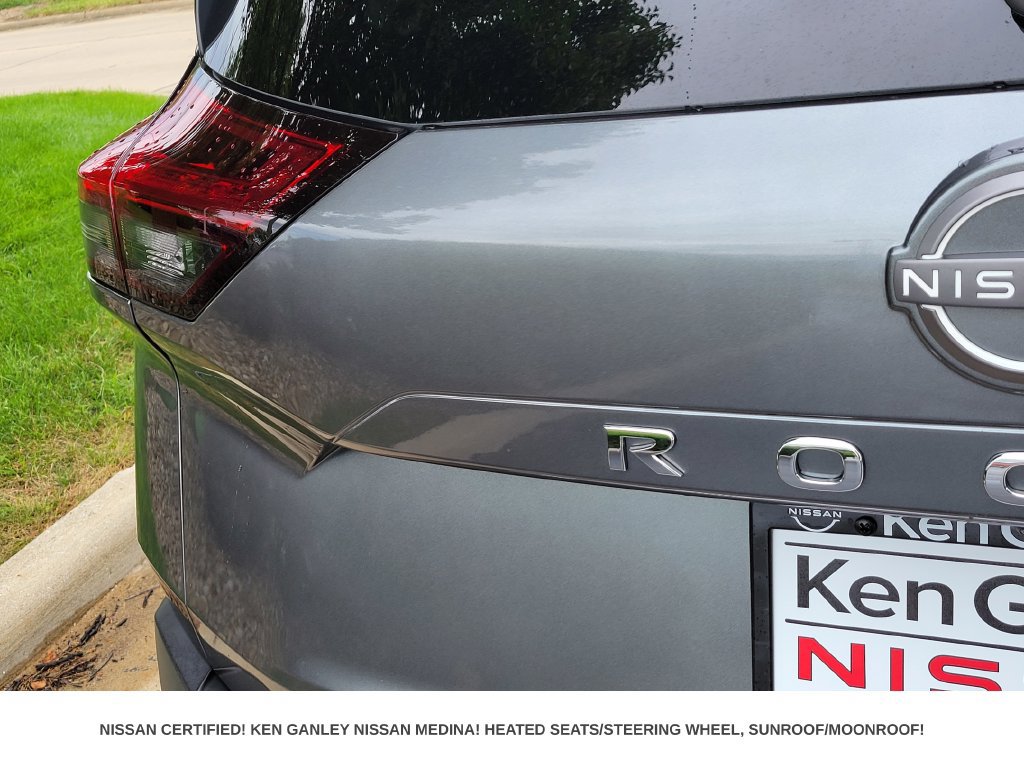 Certified 2023 Nissan Rogue SV w/ SV Premium B Package AWD/4WD image 16