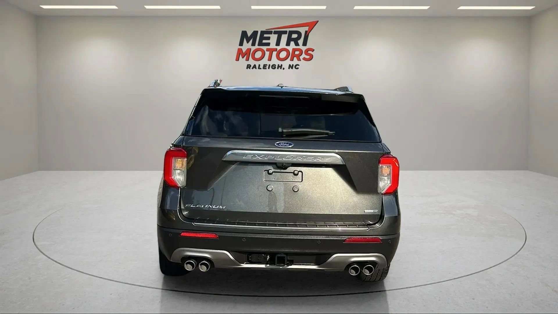 Used 2020 Ford Explorer Platinum w/ Premium Technology Package image 6