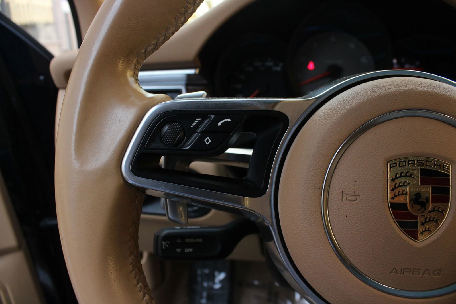 Used 2016 Porsche Macan S w/ Premium Package Plus image 31