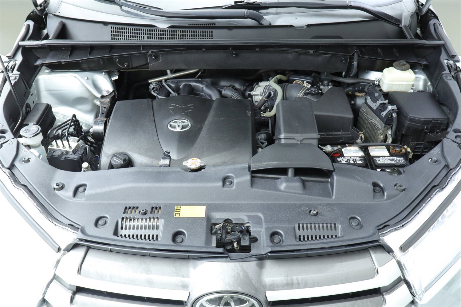 Used 2018 Toyota Highlander LE image 32