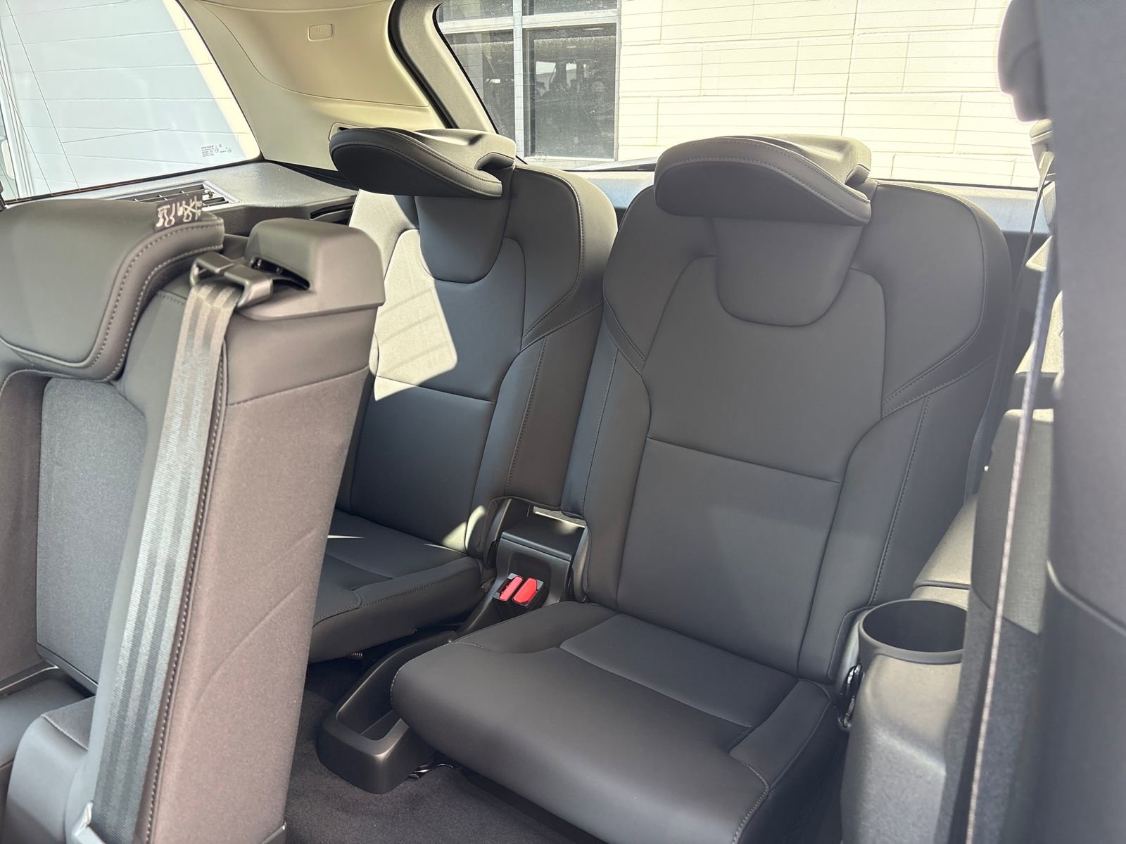 New 2026 Volvo XC90 B6 Plus w/ Protection Package Premier image 31