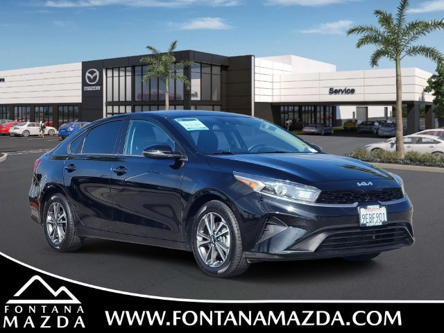Used 2023 Kia Forte LXS w/ LXS Technology Package FWD image 1