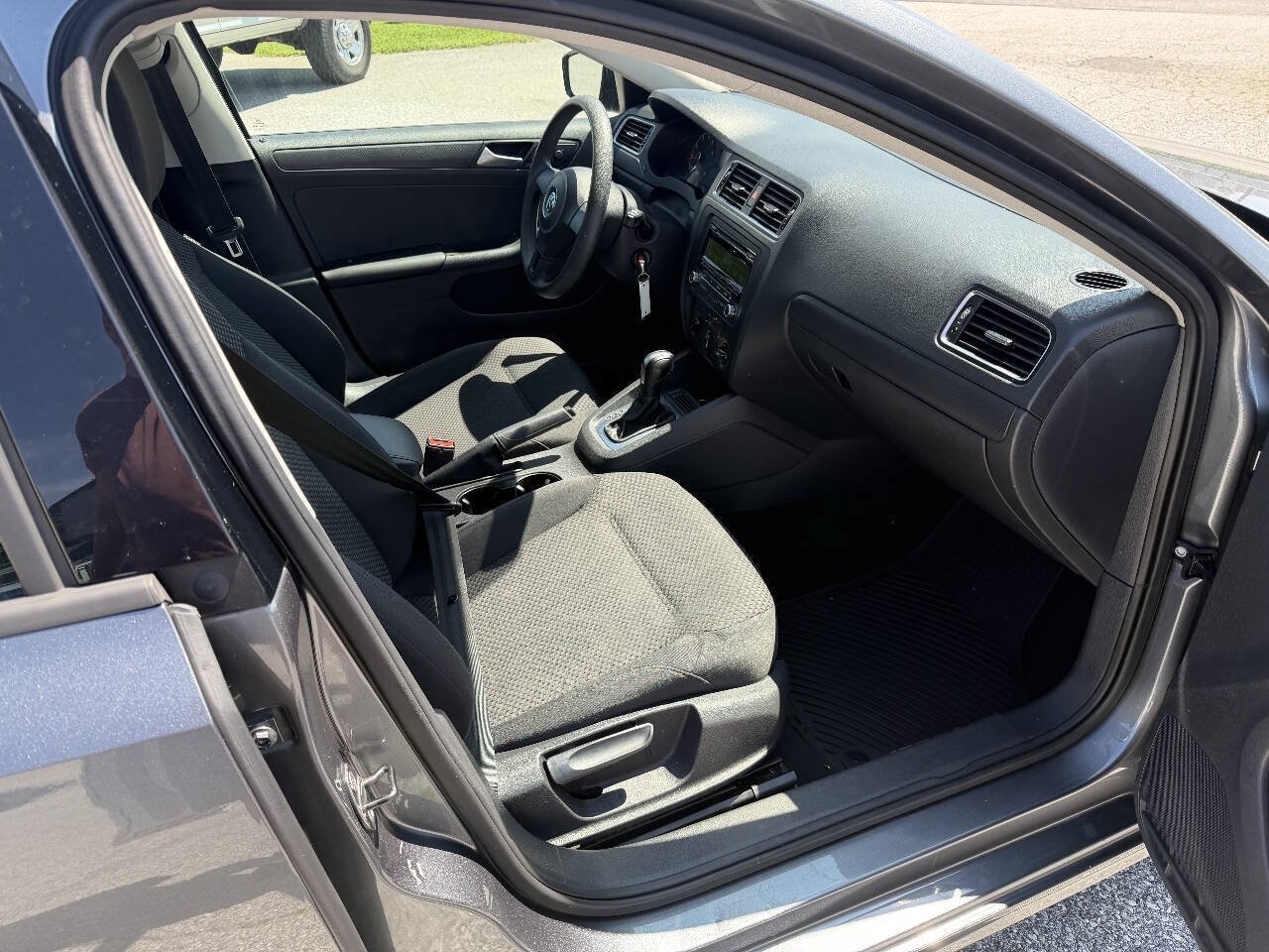 Used 2014 Volkswagen Jetta S FWD image 26