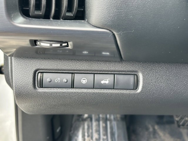 Certified 2024 Nissan Pathfinder SL image 21