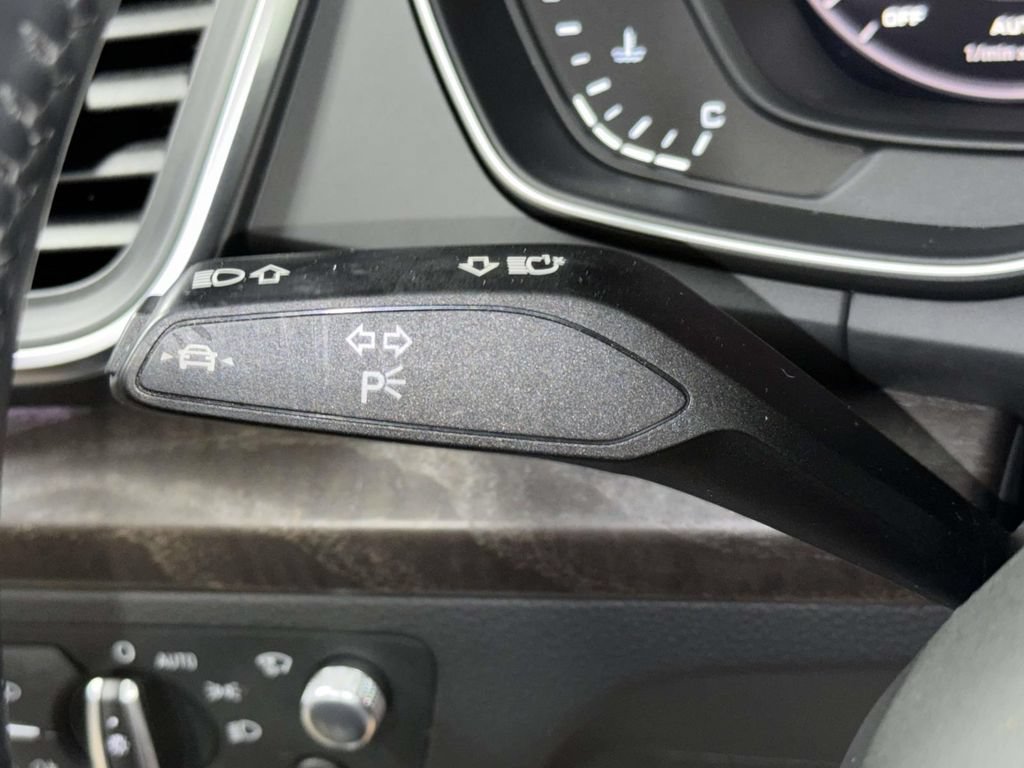 Used 2018 Audi Q5 Prestige w/ Prestige Package AWD/4WD image 28