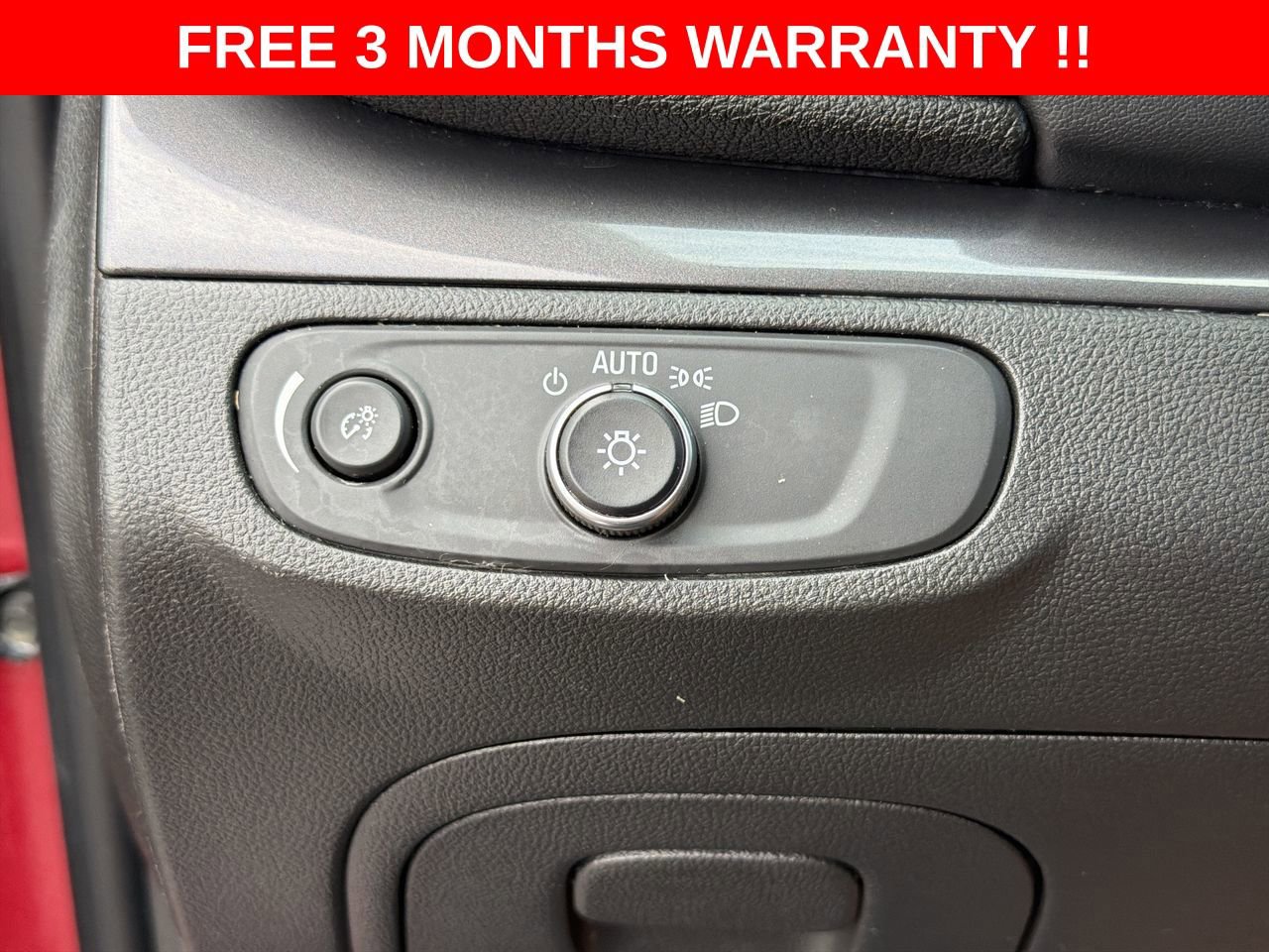 Used 2019 Buick Encore Preferred image 38