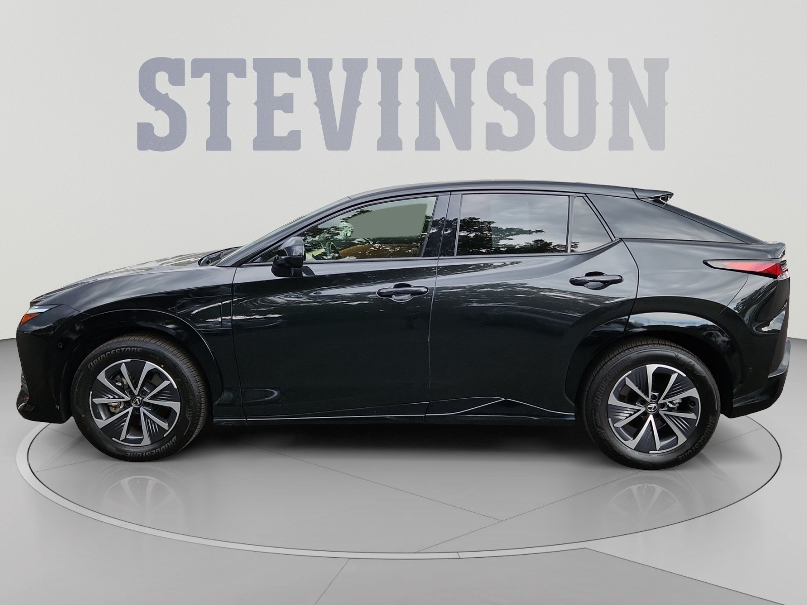 Used 2023 Lexus RZ 450e Premium w/ Technology Package AWD/4WD image 2