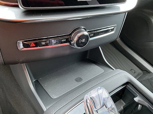 New 2026 Volvo XC90 T8 Ultra w/ Lounge Package image 19