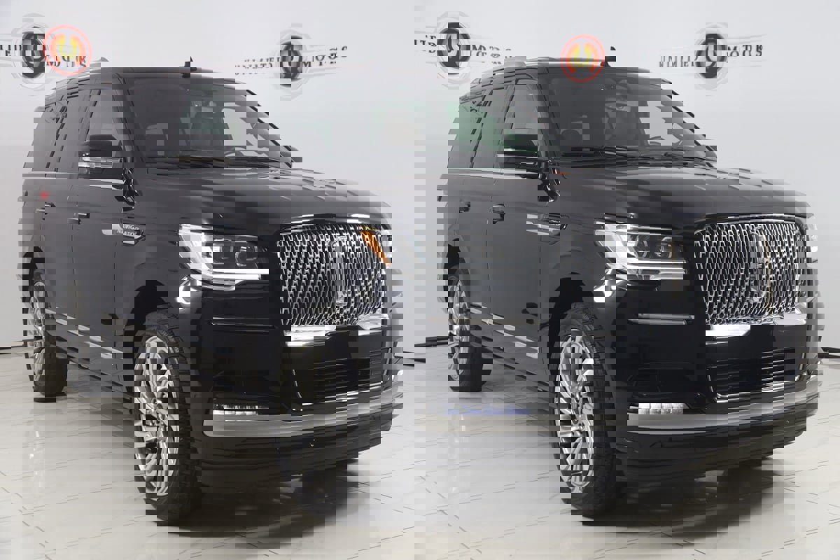 Used 2023 Lincoln Navigator Reserve image 23
