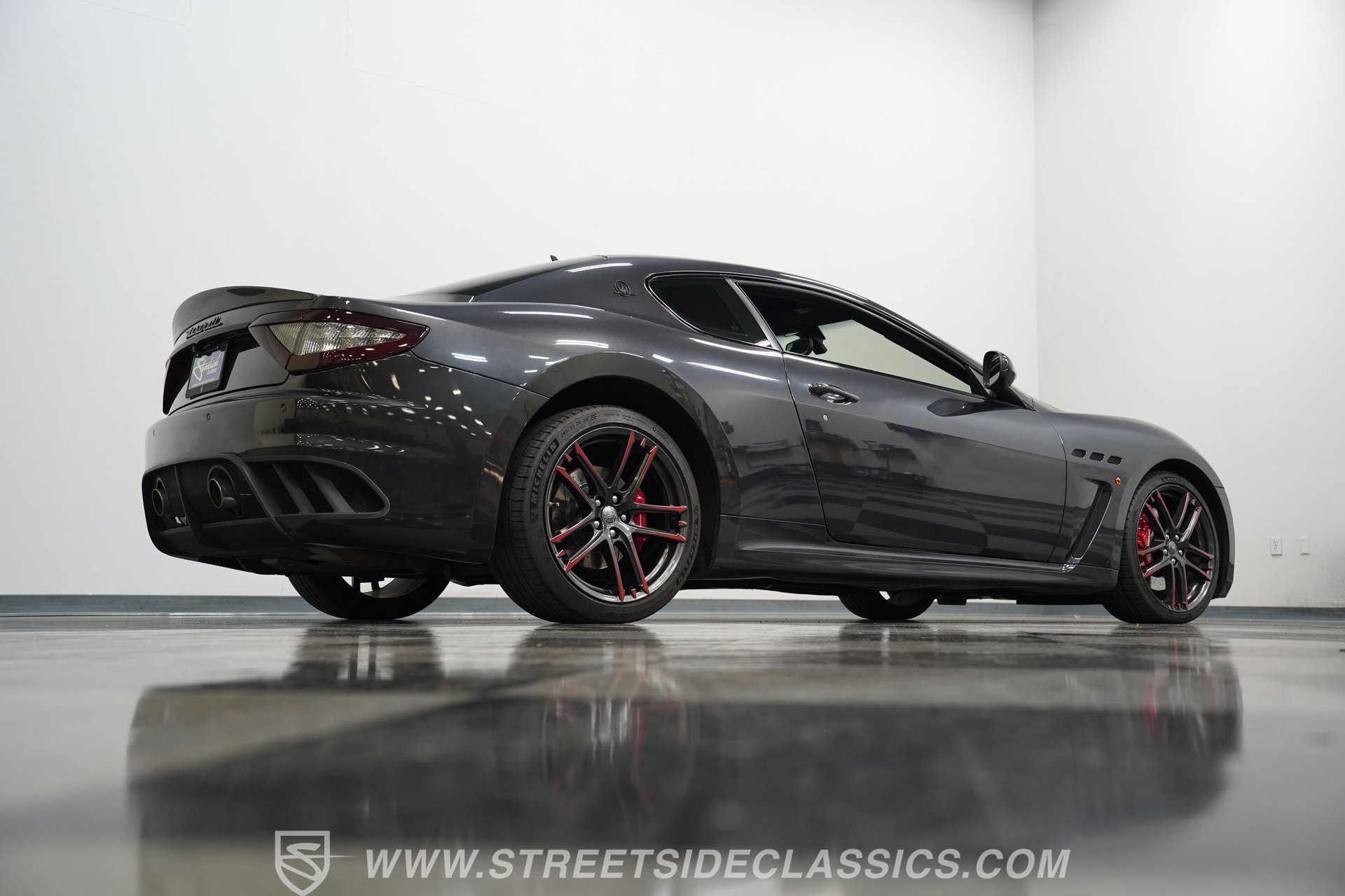 Used 2015 Maserati GranTurismo MC Centennial image 26
