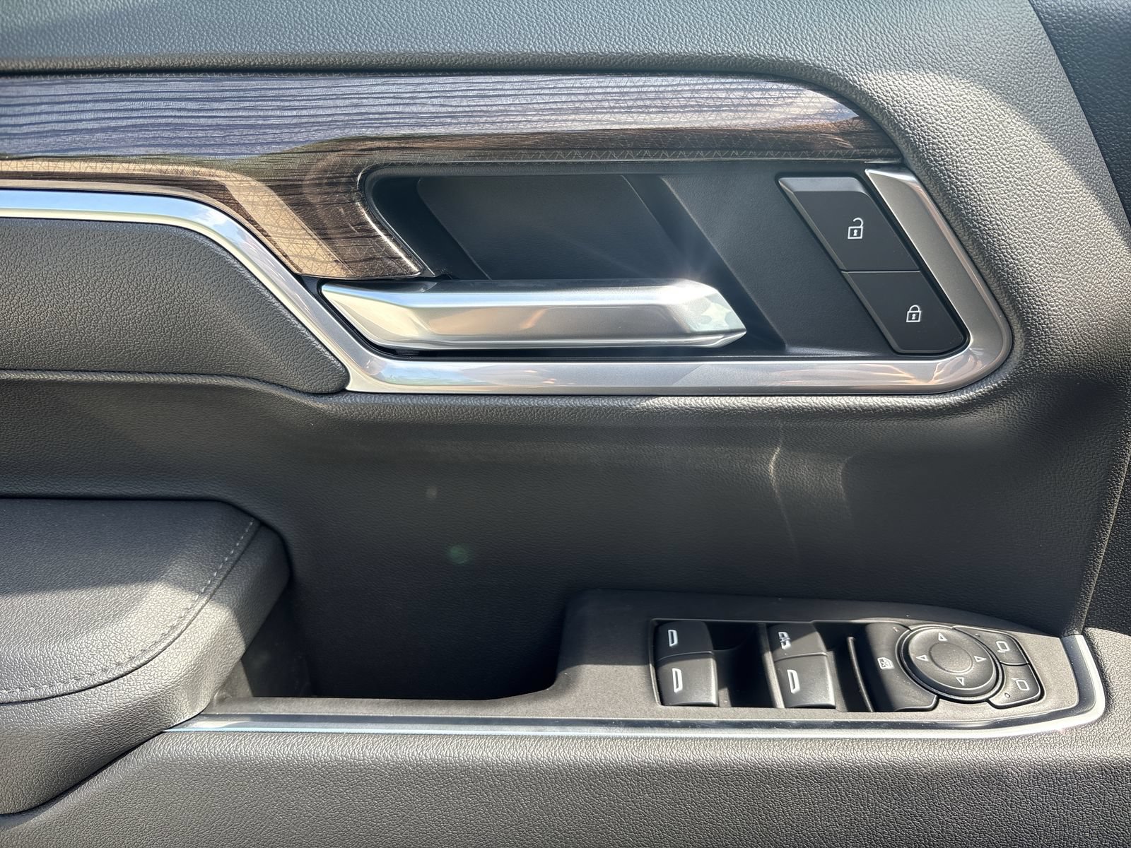 New 2026 Chevrolet Silverado 1500 LT AWD/4WD image 16
