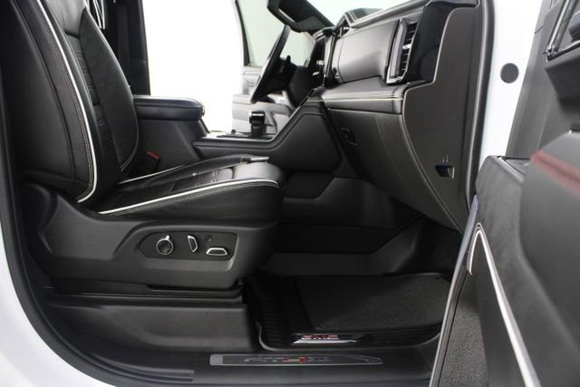 Used 2025 GMC Sierra 1500 AT4X image 26