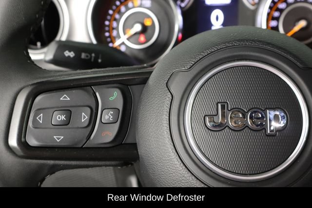 Used 2023 Jeep Gladiator Sport AWD/4WD image 8