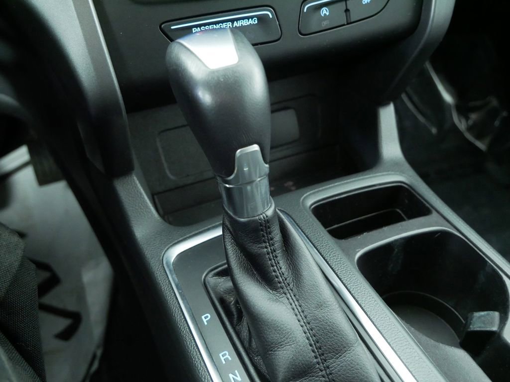 Used 2017 Ford Escape SE w/ SE Leather Comfort Package image 32