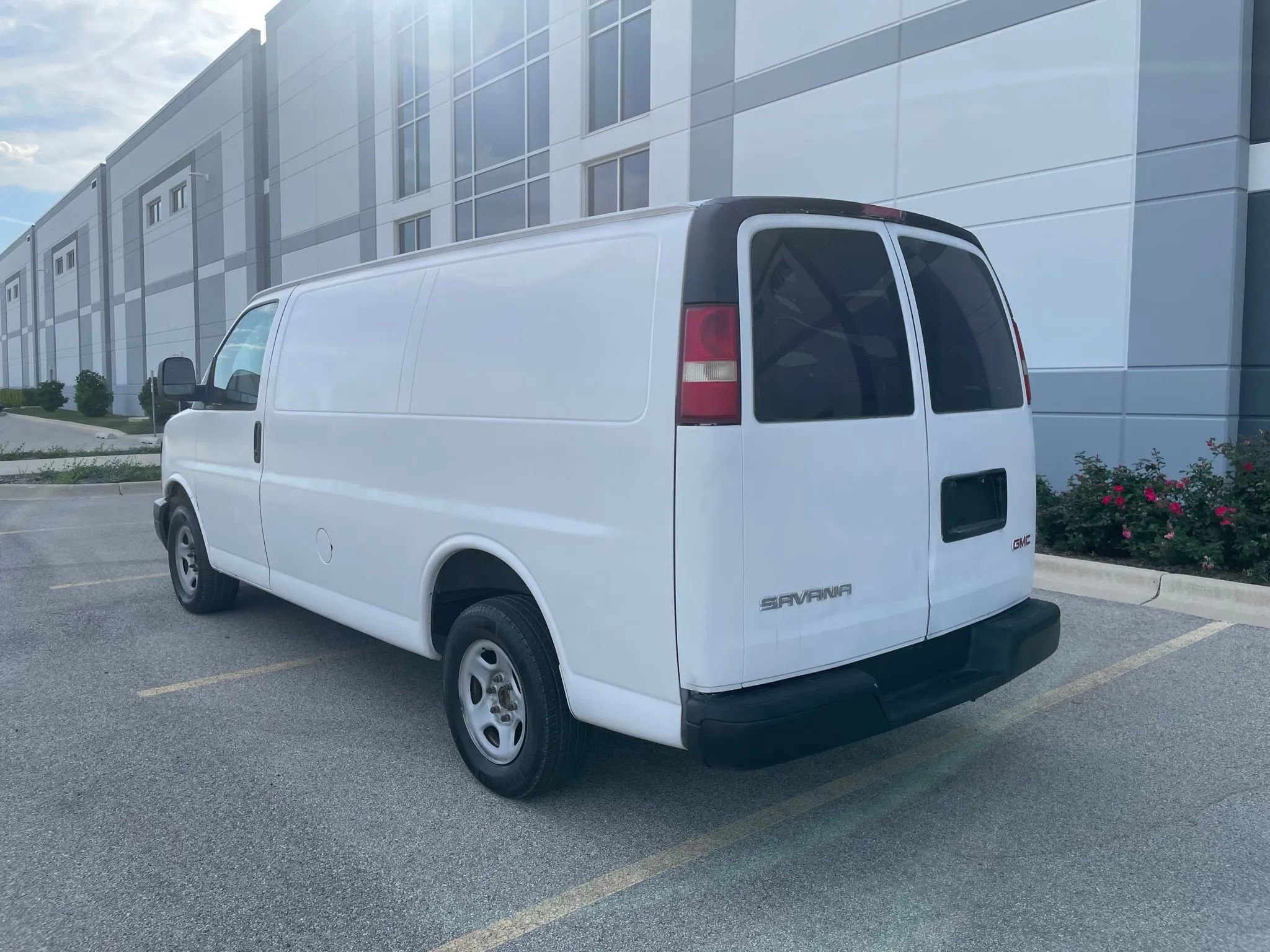 Used 2008 GMC Savana 1500 RWD image 7