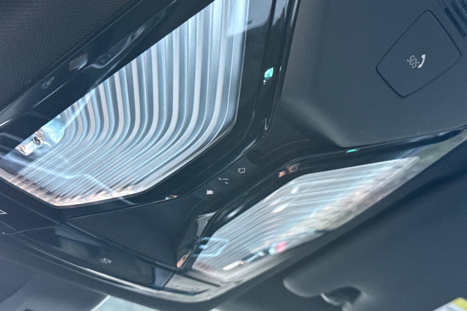 Certified 2023 BMW 330e w/ Convenience Package image 22