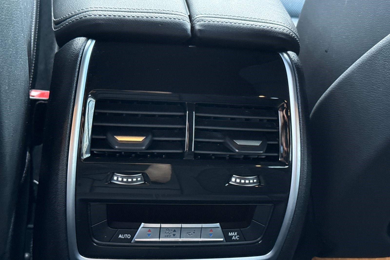 Certified 2023 BMW X5 xDrive45e w/ M Sport Package image 16