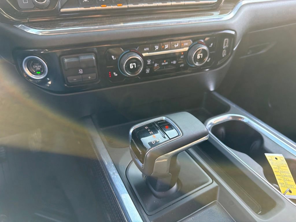 Used 2024 Chevrolet Silverado 1500 LT Trail Boss w/ LT Trail Boss Premium Package AWD/4WD image 28