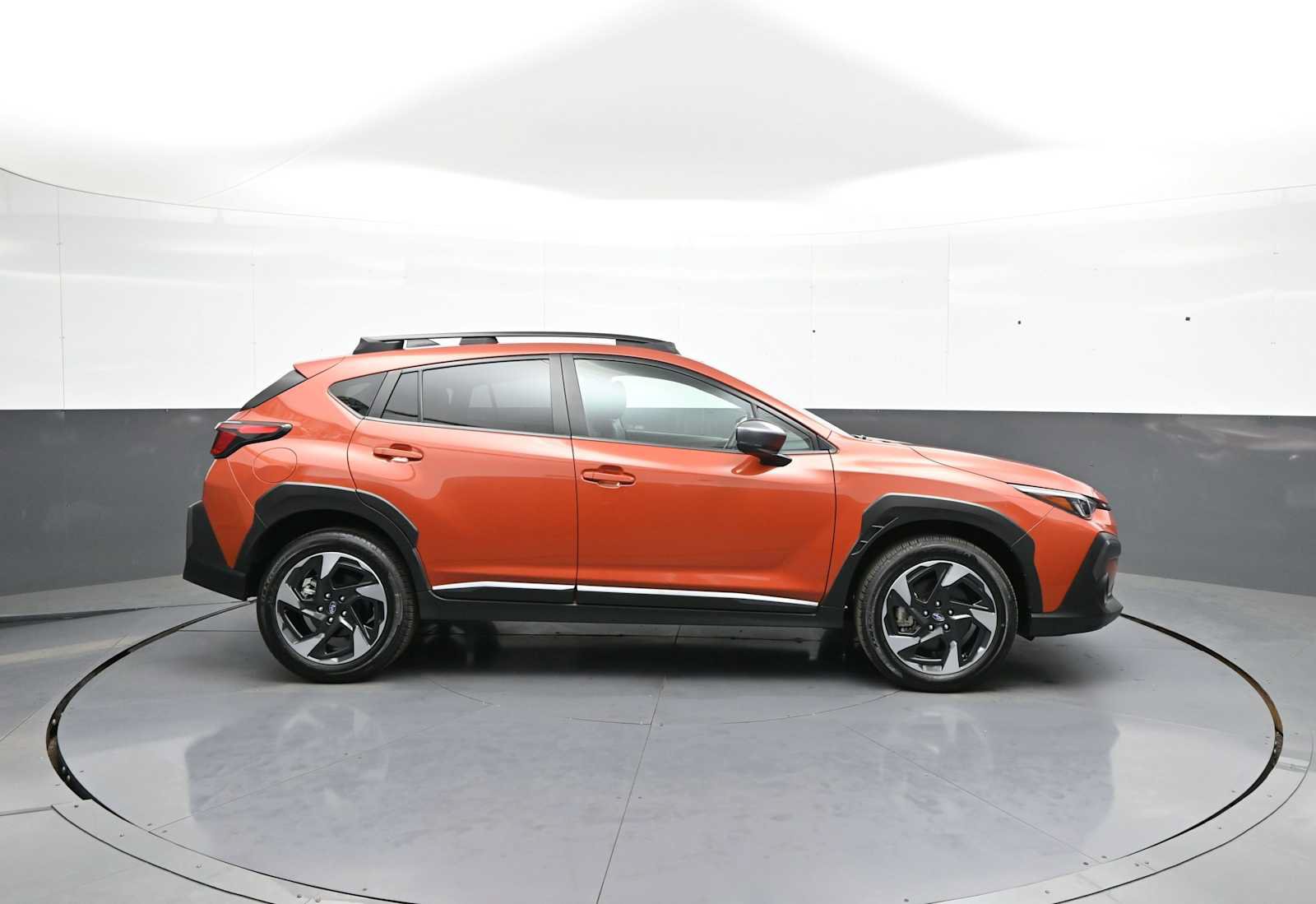 Used 2024 Subaru Crosstrek 2.5i Limited AWD/4WD image 5