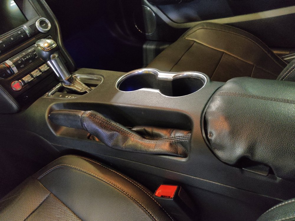 Used 2018 Ford Mustang Premium RWD image 26