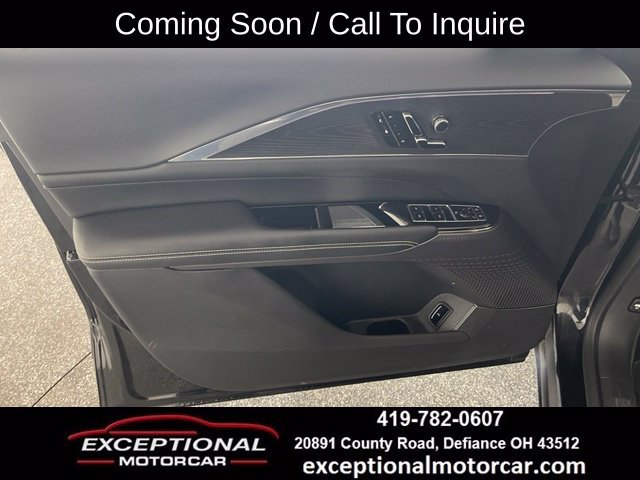 Used 2024 Cadillac Lyriq Luxury AWD/4WD image 34