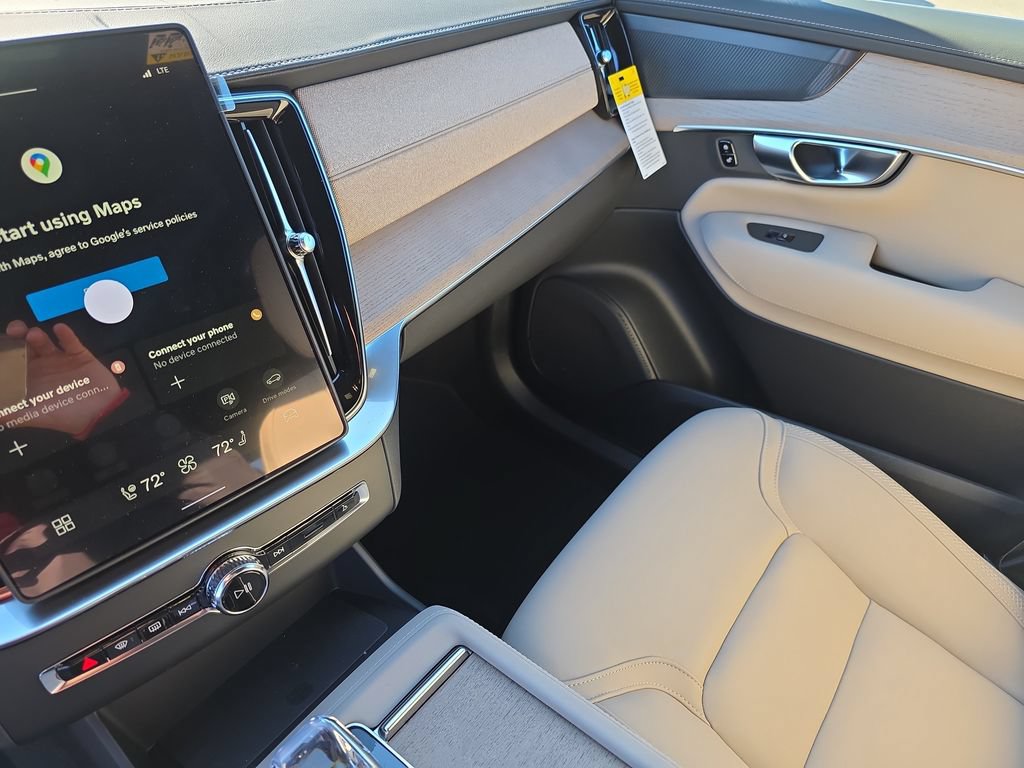 Certified 2026 Volvo XC90 B6 Plus w/ Protection Package Premier AWD/4WD image 19
